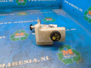 Gebruikte Hoofdremcilinder Skoda Octavia Combi (5EAC) 2.0 TSI RS 16V Prijs € 42,00 Margeregeling aangeboden door Maresia Auto Recycling B.V.