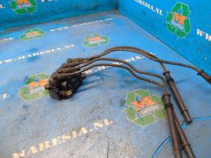 Gebruikte Bobine Renault Twingo II (CN) 1.2 16V Prijs € 26,25 Margeregeling aangeboden door Maresia Auto Recycling B.V.