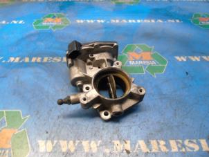 Gebruikte Gasklephuis Opel Astra J Sports Tourer (PD8/PE8/PF8) 2.0 CDTI 16V 165 Prijs € 47,25 Margeregeling aangeboden door Maresia Auto Recycling B.V.