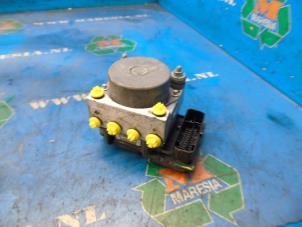 Gebruikte ABS Pomp Dacia Duster (HS) 1.5 dCi Prijs € 147,00 Margeregeling aangeboden door Maresia Auto Recycling B.V.