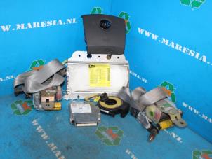 Gebruikte Airbag Set + Module Kia Sorento I (JC) 2.4 16V Prijs € 525,00 Margeregeling aangeboden door Maresia Auto Recycling B.V.