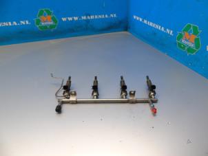 Gebruikte Injector brug Opel Mokka/Mokka X 1.6 16V EcoFlex 4x2 Prijs € 52,50 Margeregeling aangeboden door Maresia Auto Recycling B.V.