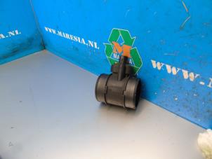 Gebruikte Luchtmassameter Opel Meriva 1.6 CDTI 16V Prijs € 42,00 Margeregeling aangeboden door Maresia Auto Recycling B.V.