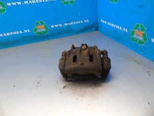 Gebruikte Remklauw (Tang) rechts-voor Chevrolet Captiva (C100) 2.0 CDTI 16V 150 4x4 Prijs € 52,50 Margeregeling aangeboden door Maresia Auto Recycling B.V.