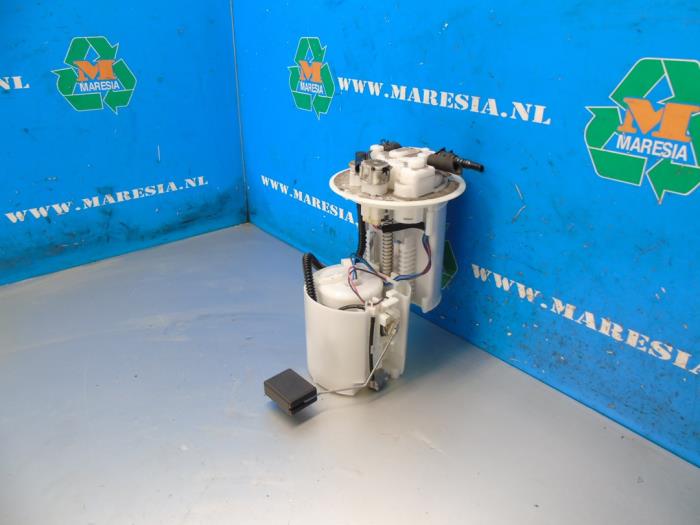 Electric fuel pump Toyota Avensis