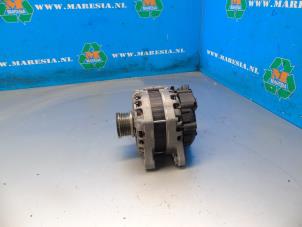 Gebruikte Dynamo Opel Crossland (X) 1.2 12V Prijs € 105,00 Margeregeling aangeboden door Maresia Auto Recycling B.V.