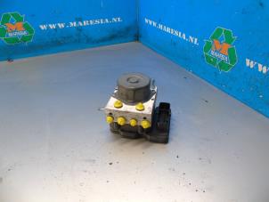 Gebruikte ABS Pomp Renault Captur (2R) 0.9 Energy TCE 12V Prijs € 78,75 Margeregeling aangeboden door Maresia Auto Recycling B.V.