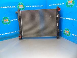 Gebruikte Radiateur Dacia Sandero II 1.0 Sce 12V Prijs € 84,00 Margeregeling aangeboden door Maresia Auto Recycling B.V.