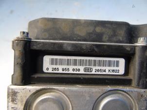 ABS Pomp van een Seat Ibiza IV SC (6J1) 2.0 TDI 16V FR 2012