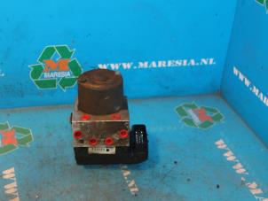 Gebruikte ABS Pomp Kia Carens I (FC/FJ) 1.8i 16V Prijs € 78,75 Margeregeling aangeboden door Maresia Auto Recycling B.V.