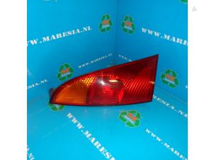Gebruikte Achterlicht links Ford Focus 1 1.6 16V Prijs € 26,25 Margeregeling aangeboden door Maresia Auto Recycling B.V.