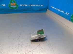 Gebruikte GPS Antenne BMW 1 serie (F20) 116i 1.6 16V Prijs € 42,00 Margeregeling aangeboden door Maresia Auto Recycling B.V.