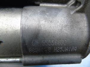 Startmotor van een Opel Meriva (A) 1.6 16V 2010