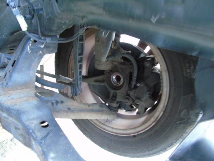 Front shock absorber rod, left Chevrolet Aveo