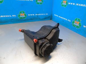 Gebruikte Expansievat BMW 1 serie (E88) 118i 16V Prijs € 21,00 Margeregeling aangeboden door Maresia Auto Recycling B.V.