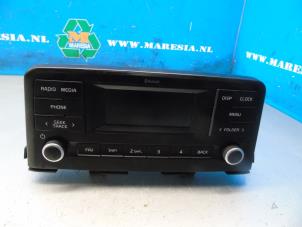 Gebruikte Radio Kia Picanto (JA) 1.0 DPi 12V Prijs € 157,50 Margeregeling aangeboden door Maresia Auto Recycling B.V.