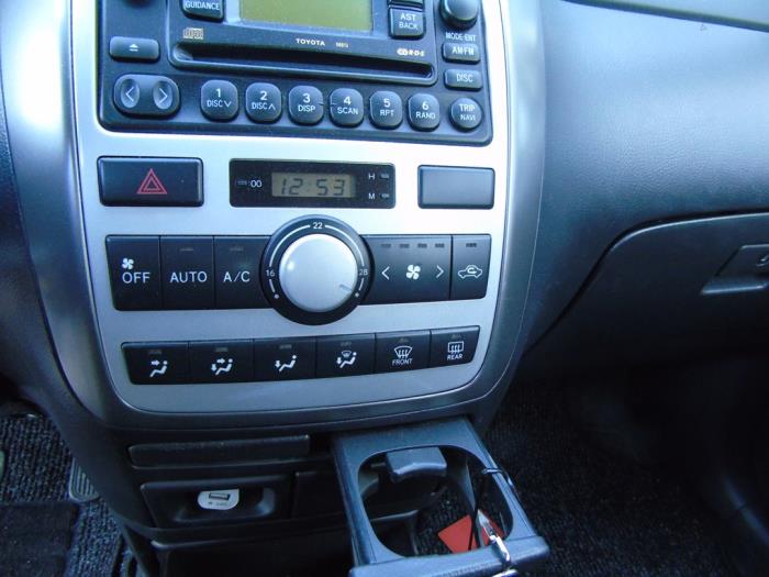 Kachel Bedieningspaneel Toyota Avensis
