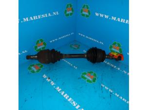 Gebruikte Homokineetas links-voor Opel Vectra B (38) 1.8 16V Ecotec Prijs € 31,50 Margeregeling aangeboden door Maresia Auto Recycling B.V.