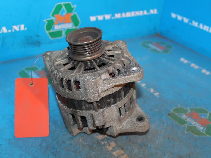 Gebruikte Dynamo Daewoo Lanos (TA/TF08/48/86) 1.5 Prijs € 21,00 Margeregeling aangeboden door Maresia Auto Recycling B.V.