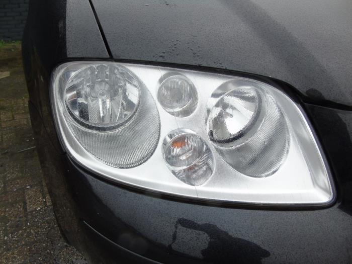 Headlight, right Volkswagen Touran