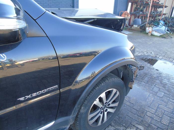 Voorscherm rechts van een SsangYong Rexton W 2.0 e-200 Xdi 16V 4WD 2014