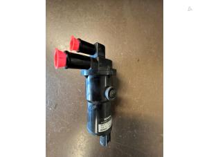 Gebruikte Waterpomp Lexus RX (L2) 450h V6 24V VVT-i 4x4 Prijs € 84,00 Margeregeling aangeboden door Maresia Auto Recycling B.V.