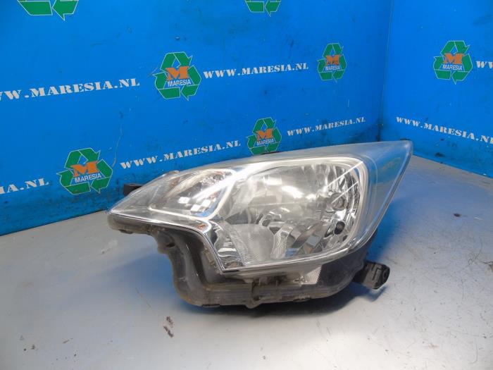 Koplamp links Toyota Verso-S