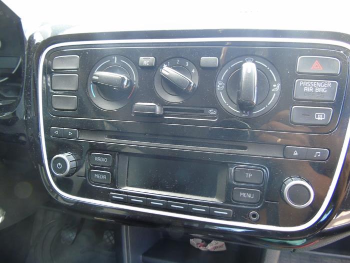 Radio CD player Volkswagen UP