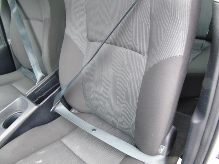 Front seatbelt, left Toyota Avensis