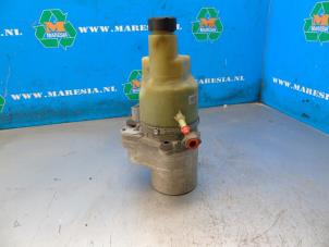 Gebruikte Pomp Servo Volvo V50 (MW) 2.0 D 16V Prijs € 73,50 Margeregeling aangeboden door Maresia Auto Recycling B.V.