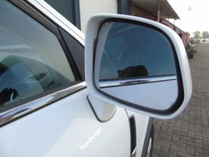 Gebruikte Spiegel Buiten rechts Opel Antara (LA6) 2.2 CDTI 16V 4x2 Prijs € 157,50 Margeregeling aangeboden door Maresia Auto Recycling B.V.
