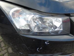 Gebruikte Koplamp rechts Chevrolet Cruze (300) 2.0 D 16V Prijs € 78,75 Margeregeling aangeboden door Maresia Auto Recycling B.V.