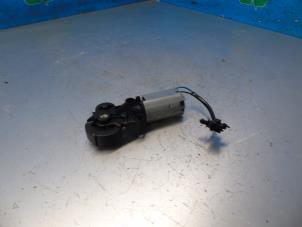 Gebruikte Cabriodak Motor Opel Tigra Twin Top Prijs € 52,50 Margeregeling aangeboden door Maresia Auto Recycling B.V.