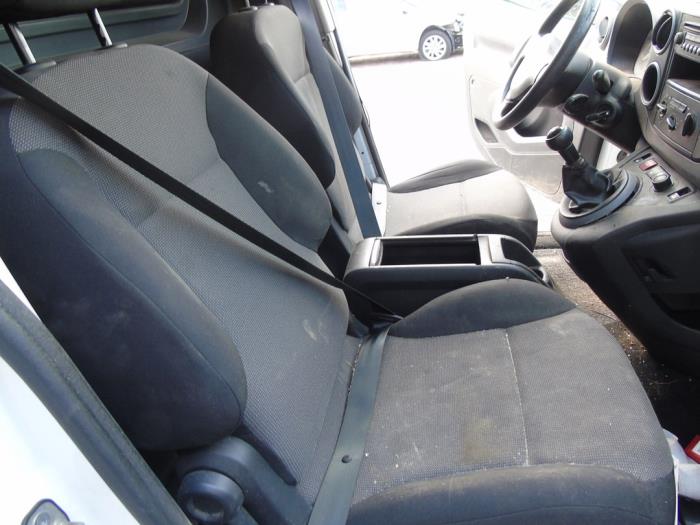 Front seatbelt, right Peugeot Partner