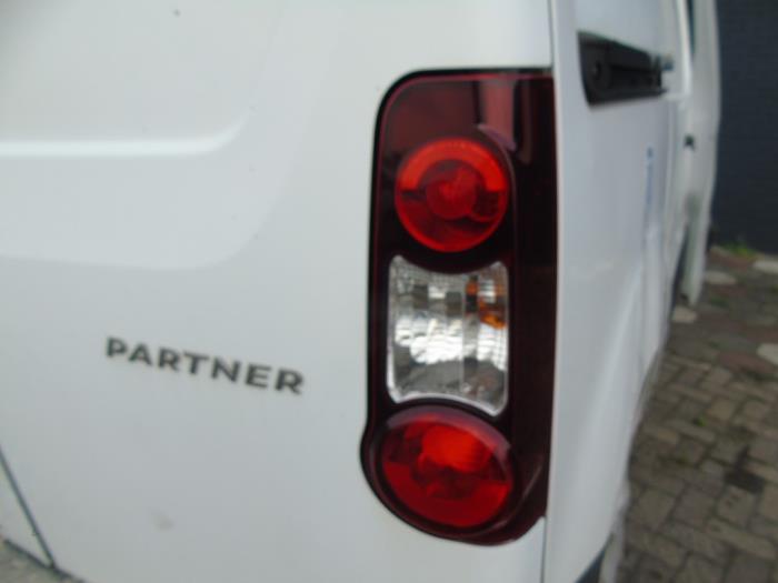 Taillight, right Peugeot Partner