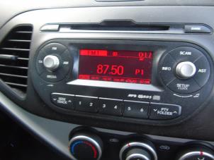 Gebruikte Radio CD Speler Kia Picanto (TA) 1.0 12V Prijs € 78,75 Margeregeling aangeboden door Maresia Auto Recycling B.V.