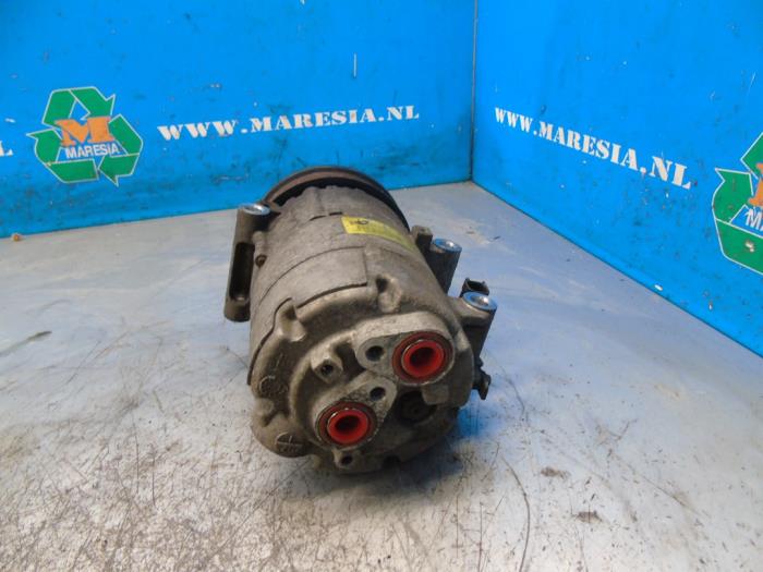 Gebruikte Pomp Airco Ford Focus 2 C+C 2.0 TDCi 16V Prijs € 78,75 Margeregeling aangeboden door Maresia Auto Recycling B.V.