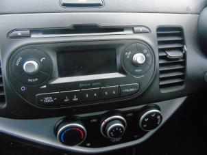 Gebruikte Radio CD Speler Kia Picanto (TA) Prijs € 105,00 Margeregeling aangeboden door Maresia Auto Recycling B.V.