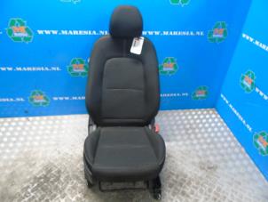Gebruikte Voorstoel rechts Kia Picanto (JA) 1.0 12V Prijs € 157,50 Margeregeling aangeboden door Maresia Auto Recycling B.V.