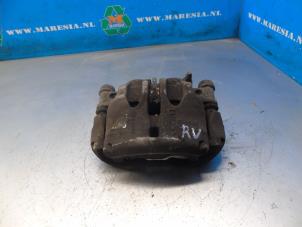 Gebruikte Remklauw (Tang) rechts-voor Iveco Daily Prijs € 110,25 Margeregeling aangeboden door Maresia Auto Recycling B.V.