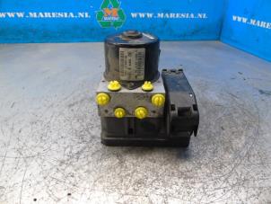 Gebruikte ABS Pomp Ford Fiesta 6 (JA8) 1.6 TDCi 16V 90 Prijs € 105,00 Margeregeling aangeboden door Maresia Auto Recycling B.V.