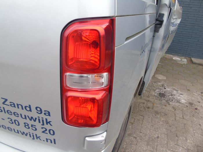Taillight, right Peugeot Expert
