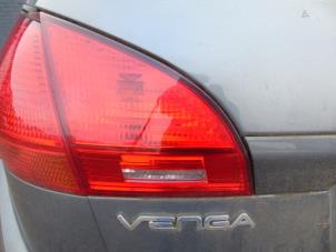 Gebruikte Achterlicht links Kia Venga 1.6 CVVT 16V Prijs € 47,25 Margeregeling aangeboden door Maresia Auto Recycling B.V.