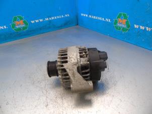 Gebruikte Dynamo Jeep Renegade (BU) 1.6 Multijet 16V Prijs € 162,75 Margeregeling aangeboden door Maresia Auto Recycling B.V.