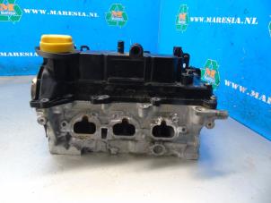 Gebruikte Cilinderkop Renault Clio V (RJAB) 1.0 TCe 90 12V Prijs € 467,25 Margeregeling aangeboden door Maresia Auto Recycling B.V.