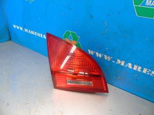 Gebruikte Achterlicht links Kia Venga 1.4 CRDi 16V Prijs € 47,25 Margeregeling aangeboden door Maresia Auto Recycling B.V.