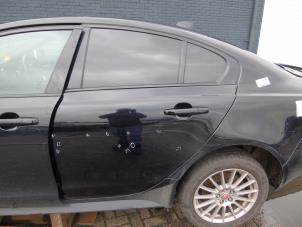 Gebruikte Portier 4Deurs links-achter Jaguar XE 2.0d 180 16V Prijs € 341,25 Margeregeling aangeboden door Maresia Auto Recycling B.V.