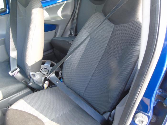 Front seatbelt, left Toyota Aygo