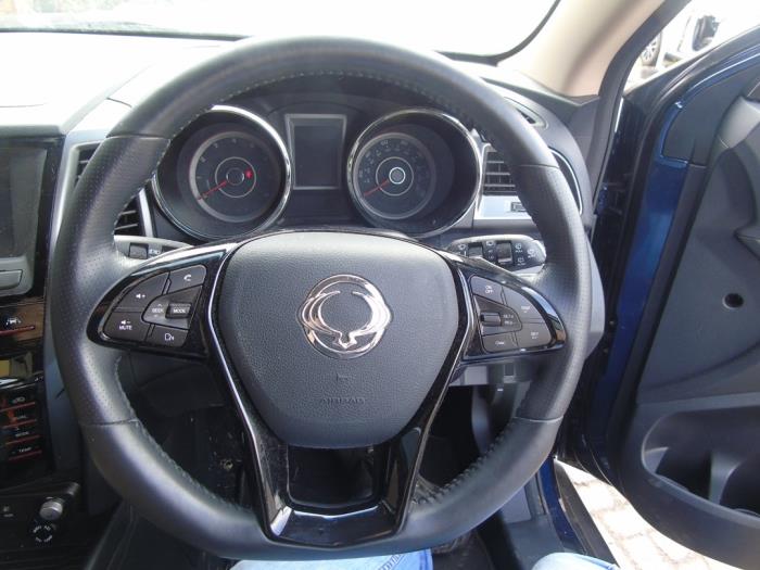 Steering wheel Ssang Yong XLV
