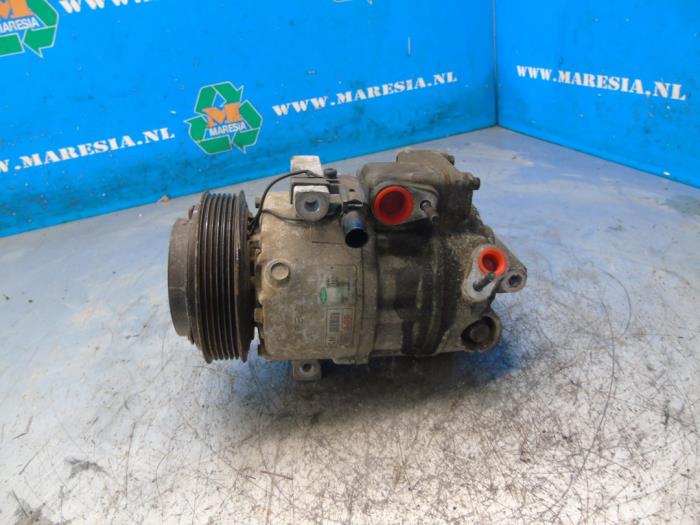 Gebruikte Pomp Airco Hyundai Santa Fe II (CM) 2.2 CRDi 16V 4x4 Prijs € 94,50 Margeregeling aangeboden door Maresia Auto Recycling B.V.